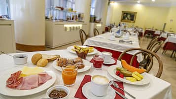 Desayuno buffet incluido todos los días