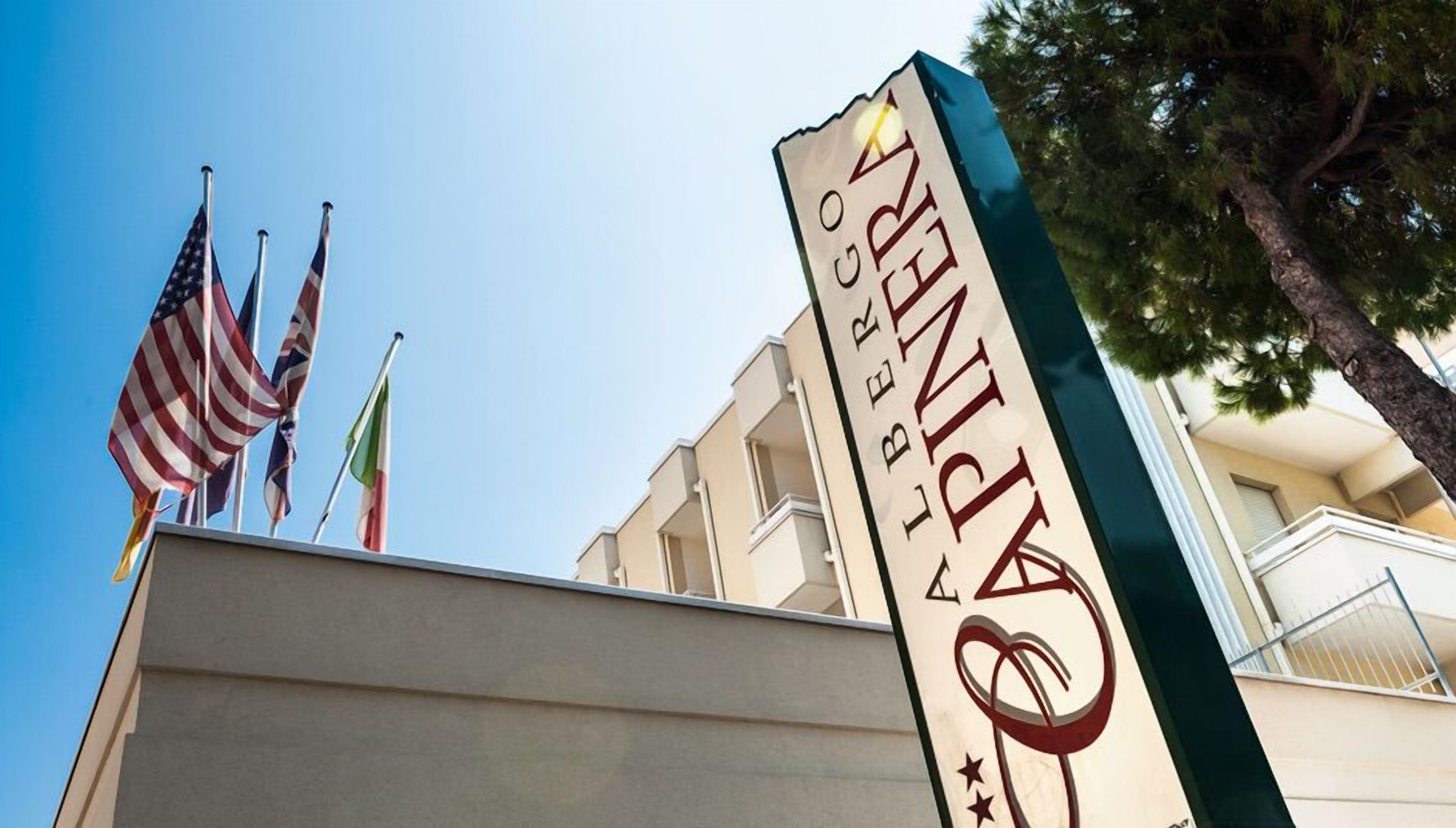 Photo - Hotel Capinera