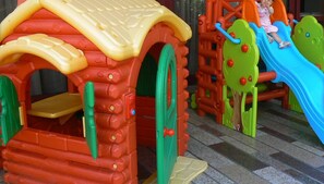 Children's play area - outdoor - Hotel Capinera (Rimini)