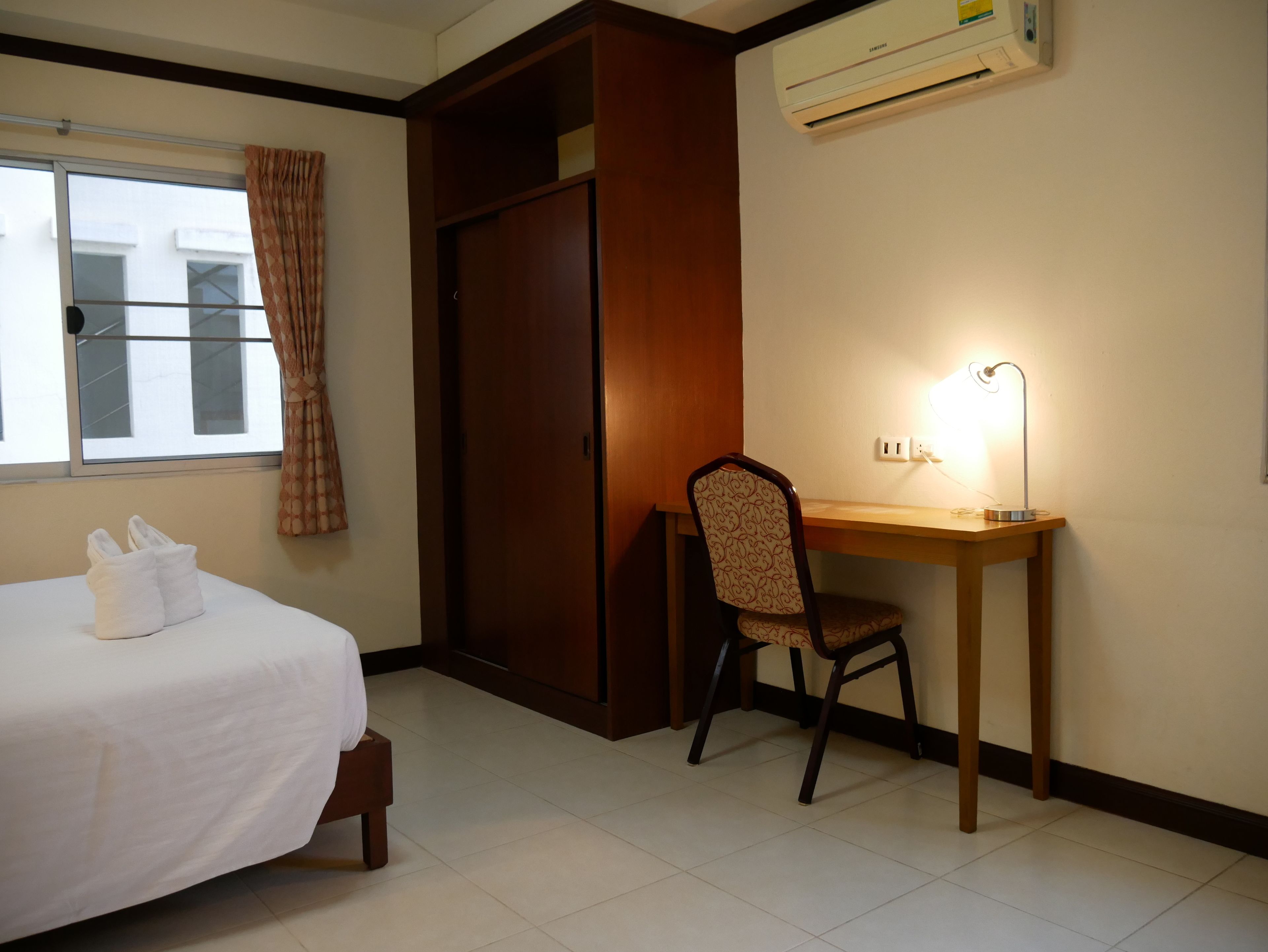 family triple room  | room amenity