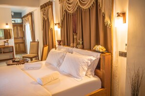 Phòng đôi hoặc 2 giường đơn Deluxe | Minibar, két bảo mật tại phòng