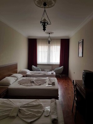 Standard Quadruple Room | Free WiFi - Bedesten Hotel (Amasra)