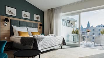 Minibar, in-room safe, desk, soundproofing