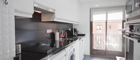 Fridge, microwave, oven, dishwasher