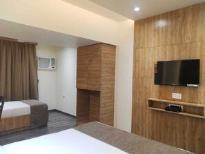 Phòng dành cho gia đình, 1 giường cỡ queen | Giường gấp/giường phụ (phụ phí), truy cập Internet không dây miễn phí 