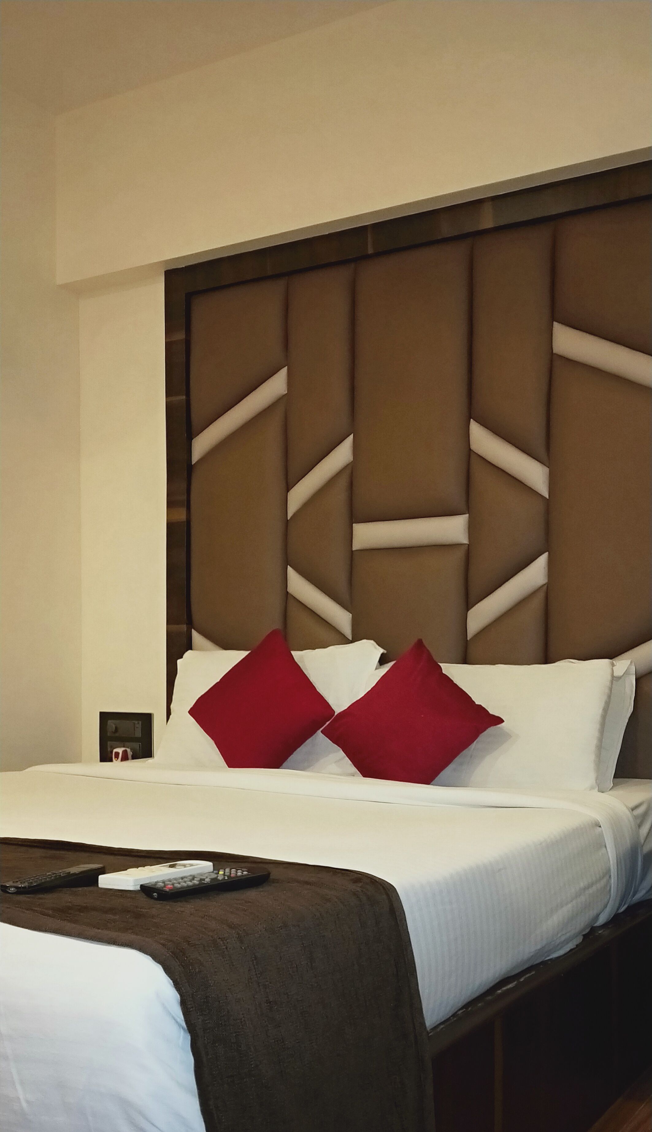 أسرّة قابلة للطي وواي فاي مجانًا