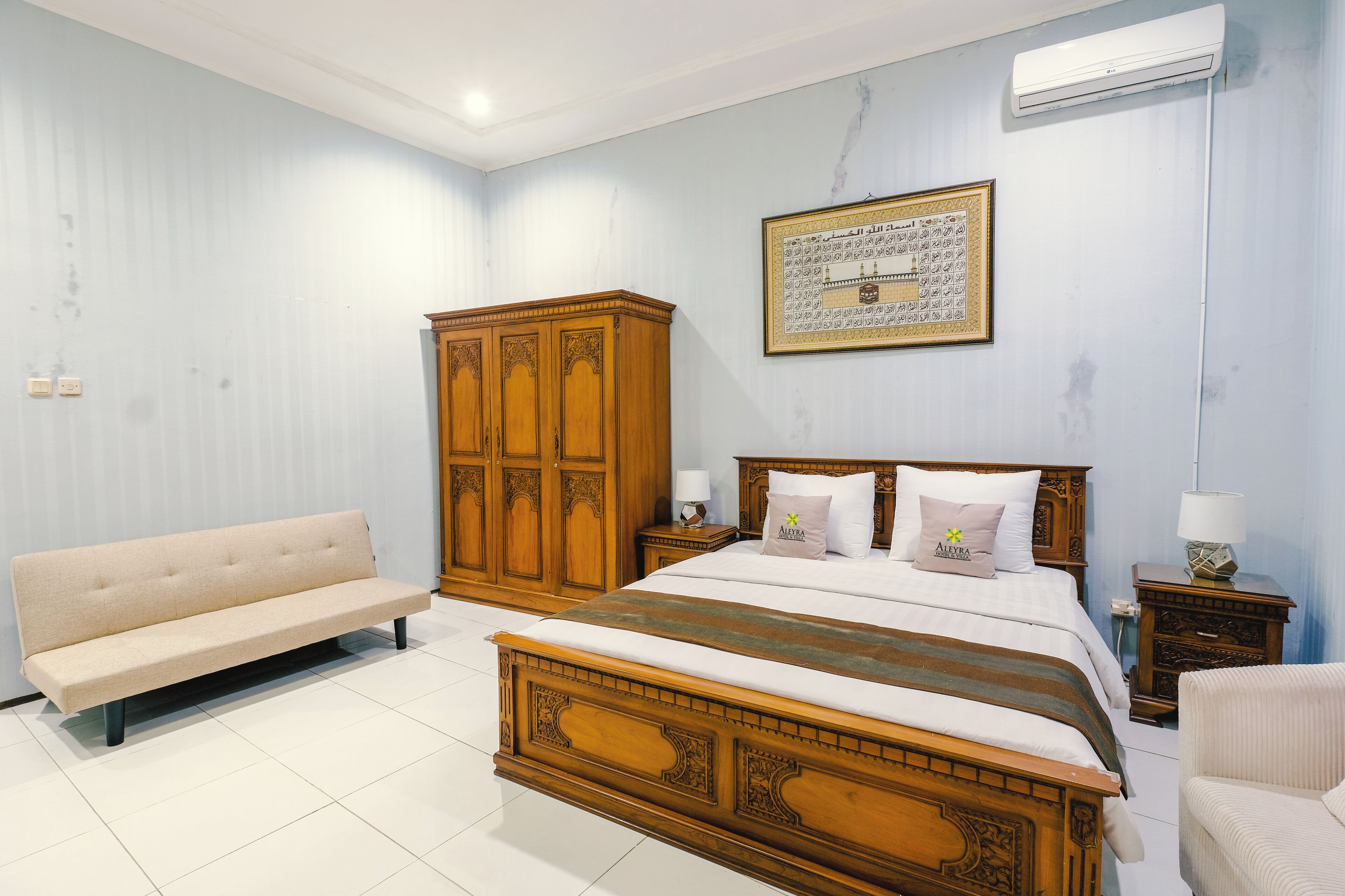 Suite Double | Desk, soundproofing, WiFi (free), bed sheets