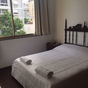 1 Schlafzimmer, Schreibtisch, Verdunkelungsvorhänge, kostenloses WLAN