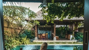 Ảnh chưa phân loại, 4 trong số 146 ảnh, nút