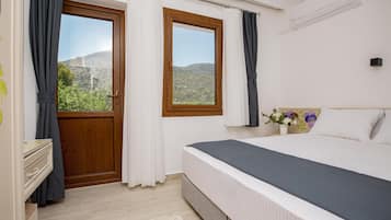 Minibar, desk, blackout curtains, soundproofing