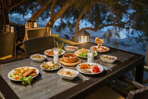 BBQ/picnic area - Ada Pansiyon Datca (Datça)