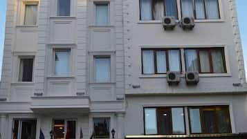 Fachada de la propiedad