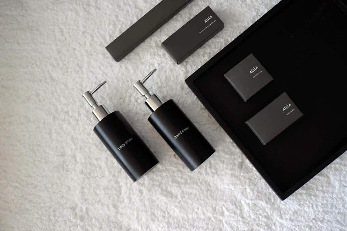 frette italian sheets, premium bedding, down duvets, pillow-top beds