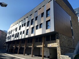 Fachada de la propiedad