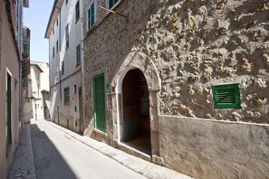 Property entrance - Hostal Casa Margarita (Sóller)