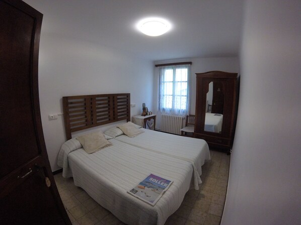 Zweibettzimmer, Gemeinschaftsbad