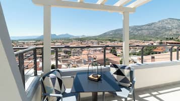 Minibar, safe på rommet, individuelt dekorert og skrivebord