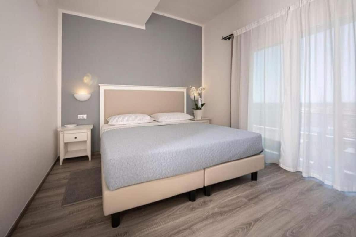 Chambre Confort, bain Ă remous, vue mer
