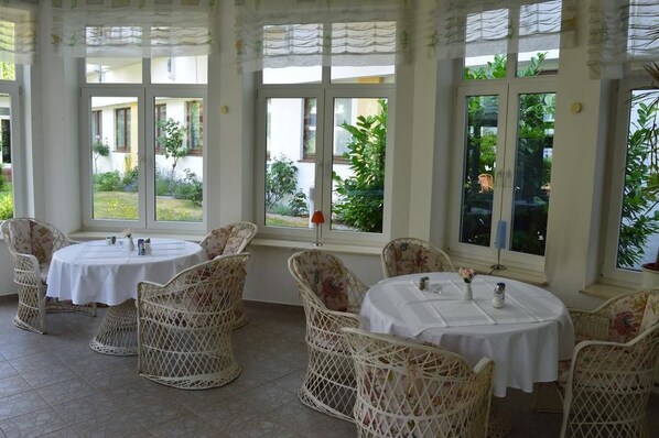 Daily buffet breakfast (EUR 9.50 per person)