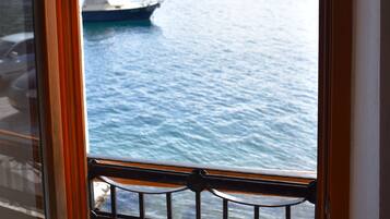 Deluxe Duplex, 1 Bedroom, Beachfront | Water view