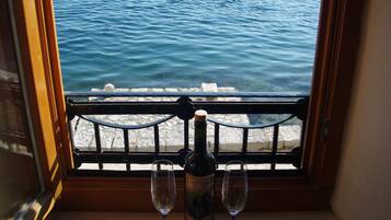 Luxury Duplex, 1 Queen Bed with Sofa bed, Kitchen, Sea View | View from room