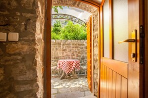 Basic Studio, Sea View, Sea Facing | Terrace/patio