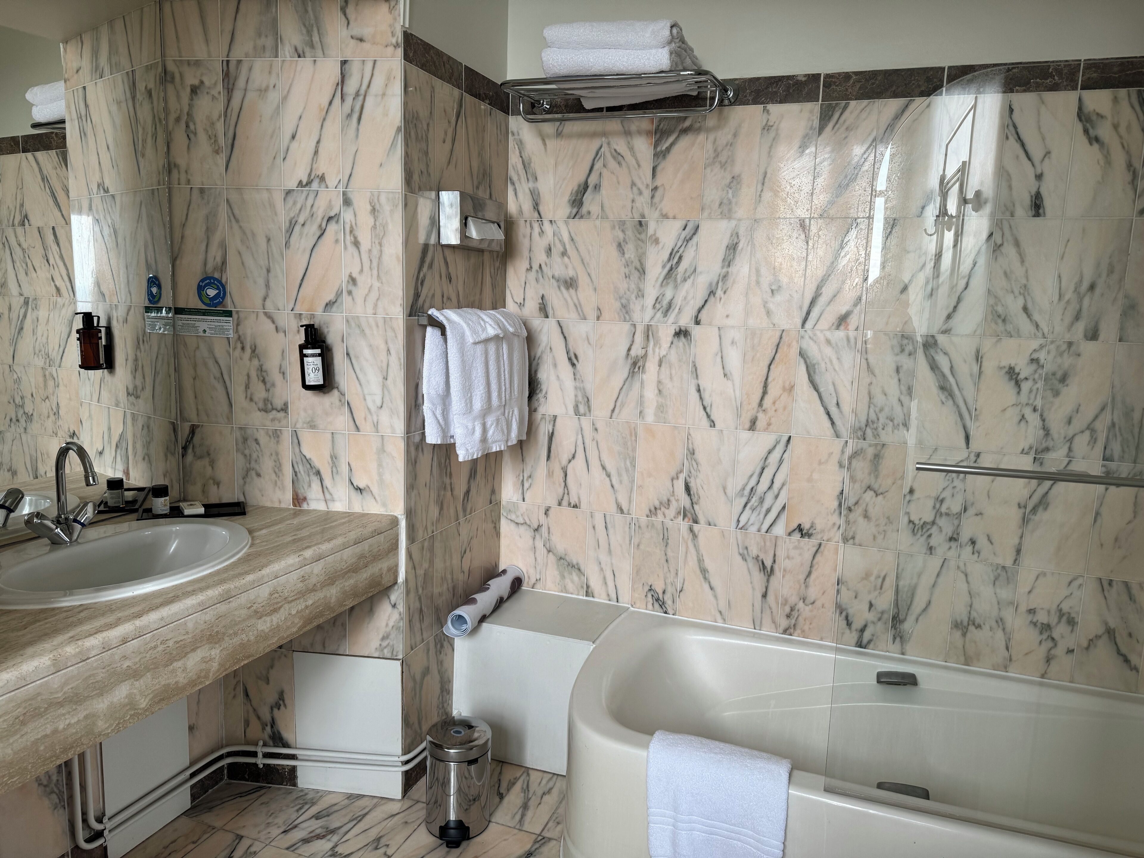 suite (josephine) | bathroom | free toiletries, hair dryer, towels, soap