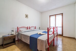 Appartement, 2 slaapkamers | 2 slaapkamers, een strijkplank/strijkijzer, wifi (toeslag)
