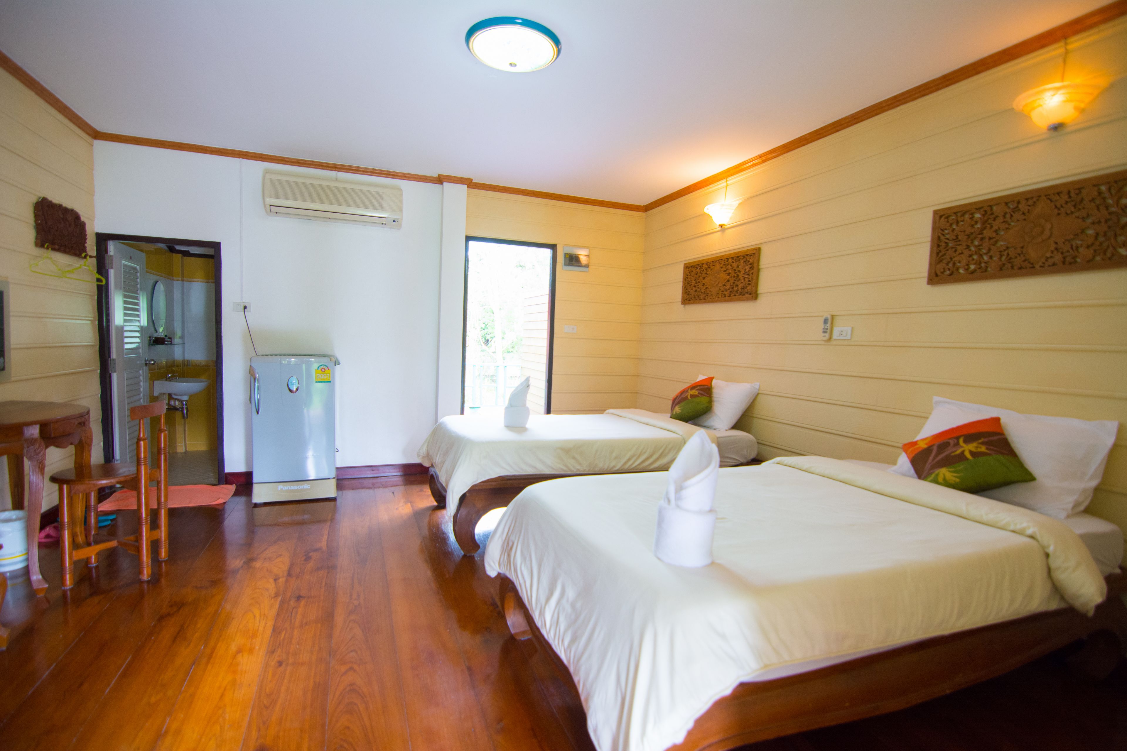 Supannika | 可動式ベッド、WiFi (無料)