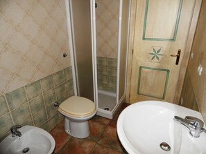 Apartment, 2 Bedrooms | Bathroom | Shower, bidet - AffittaSardegna - Trilo Bianca 2 (Badesi)