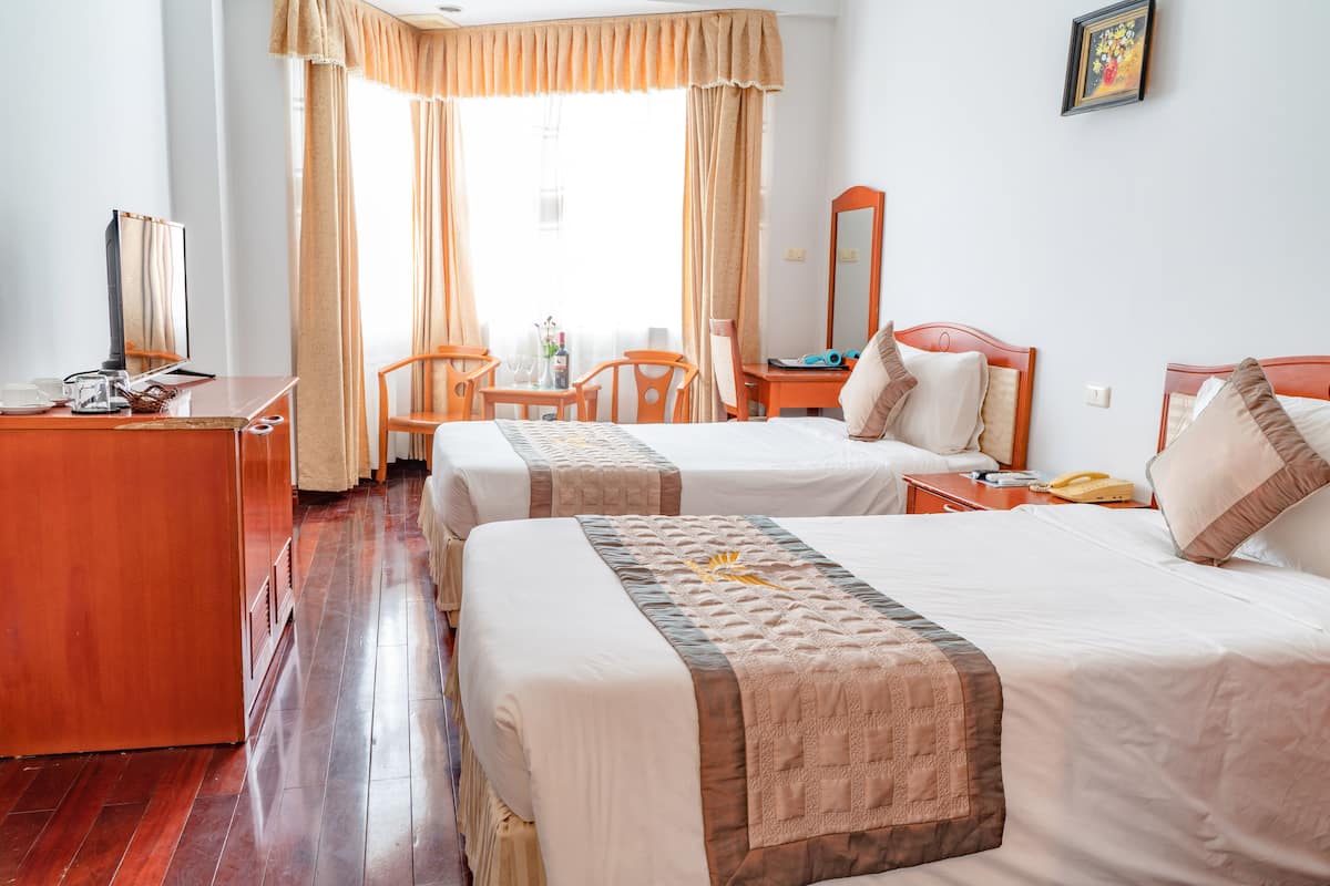Phòng đôi hoặc 2 giường đơn Tiêu chuẩn | Minibar, bàn, màn/rèm cản sáng, truy cập Internet không dây miễn phí 