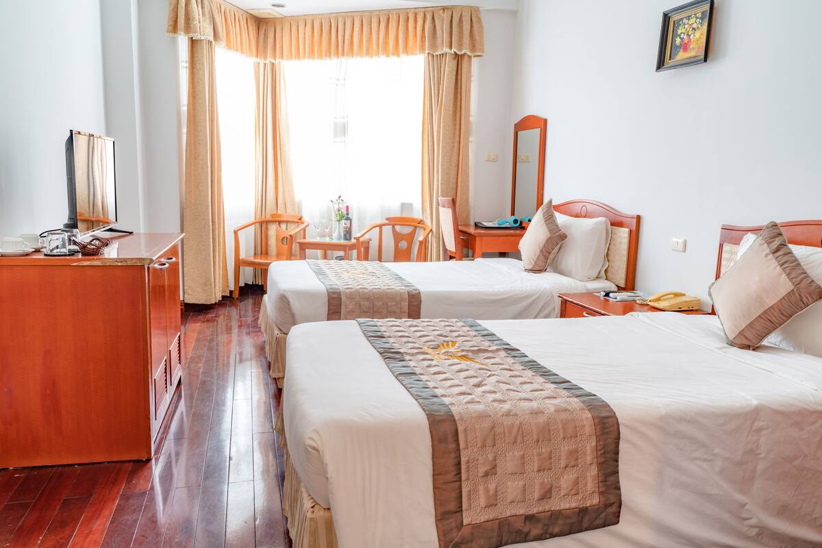 Minibar, desk, blackout curtains, free WiFi