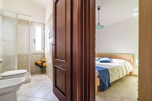 Appartement, 2 chambres | 2 chambres, fer et planche à repasser, Wi-Fi