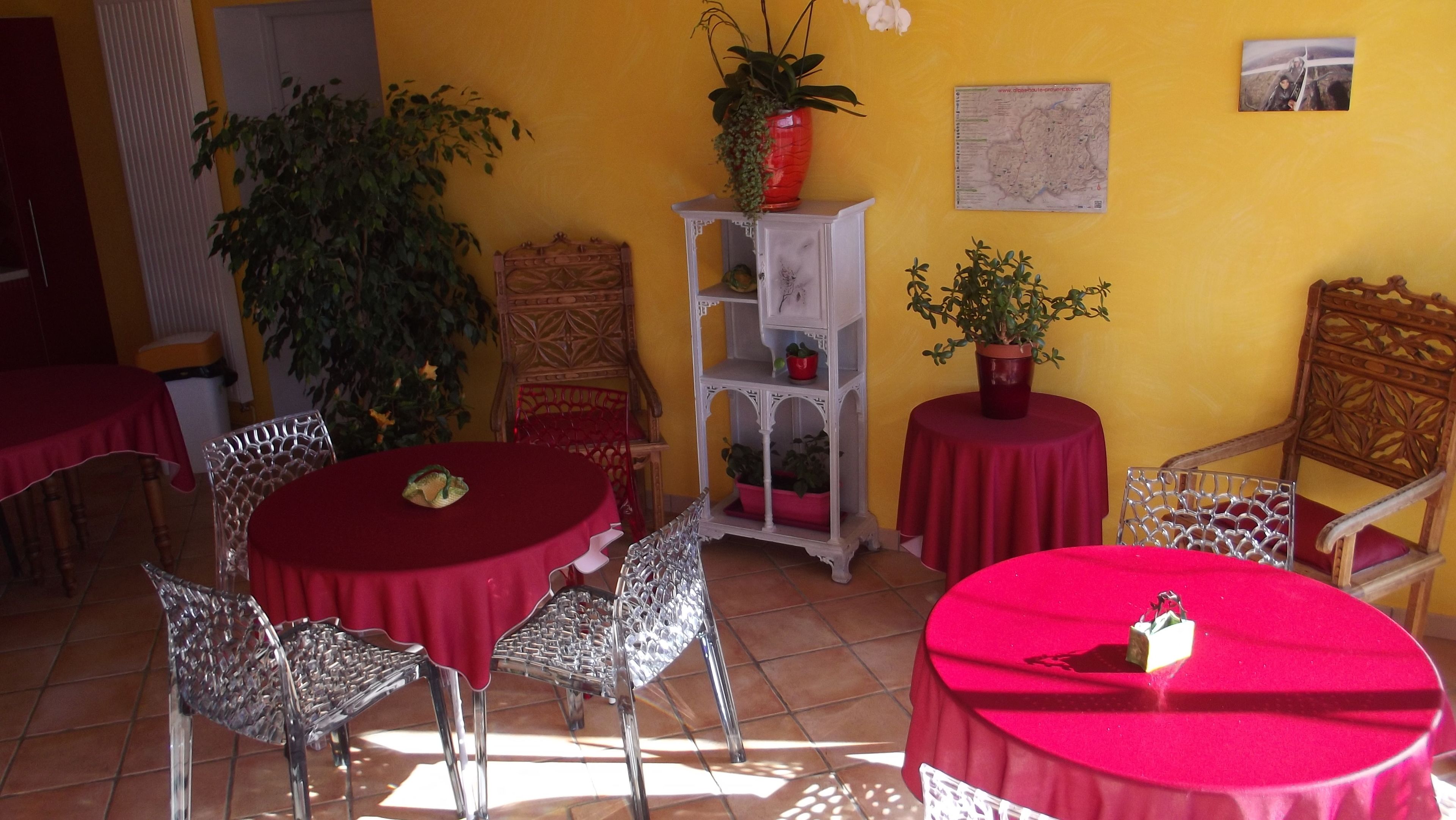 daily continental breakfast (eur 8.00 per person)