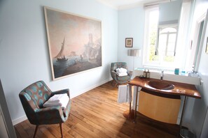 Quarto casal ou duplo superior | Banheiro | Produtos de toalete grátis, secador de cabelo, toalhas de banho 