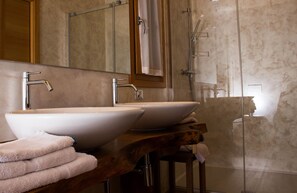 Tree House | Bilik Mandi | Pancuran mandi, kelengkapan dandanan diri percuma, bidet 