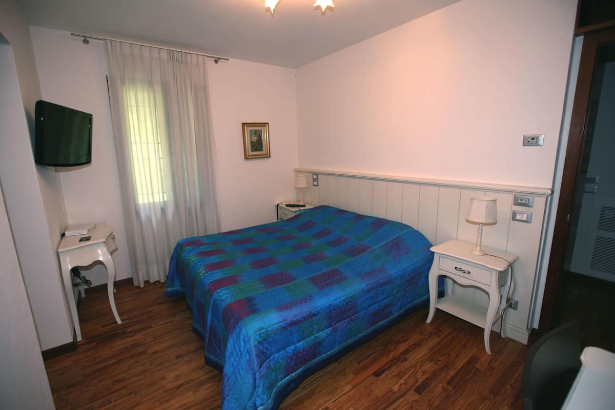 Double or Twin Room | Premium bedding, minibar, in-room safe, desk