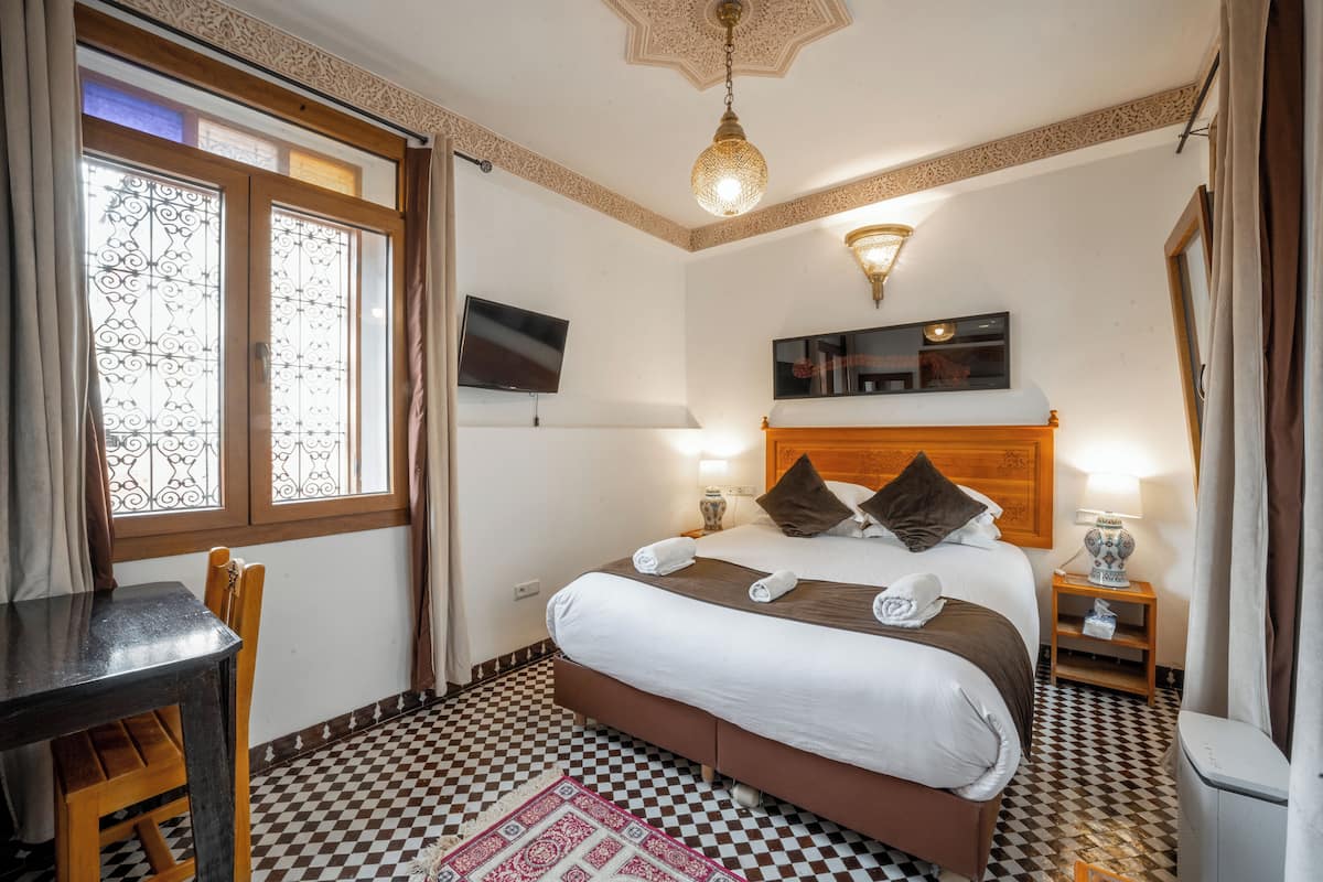 Habitació doble o amb dos llits individuals estàndard, 1 llit de matrimoni | Roba de llit d'alta qualitat i matalassos de la marca Select Comfort