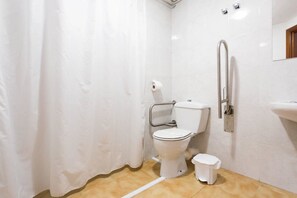 Double Room | Bathroom - Hostal San Rafael (Córdoba)