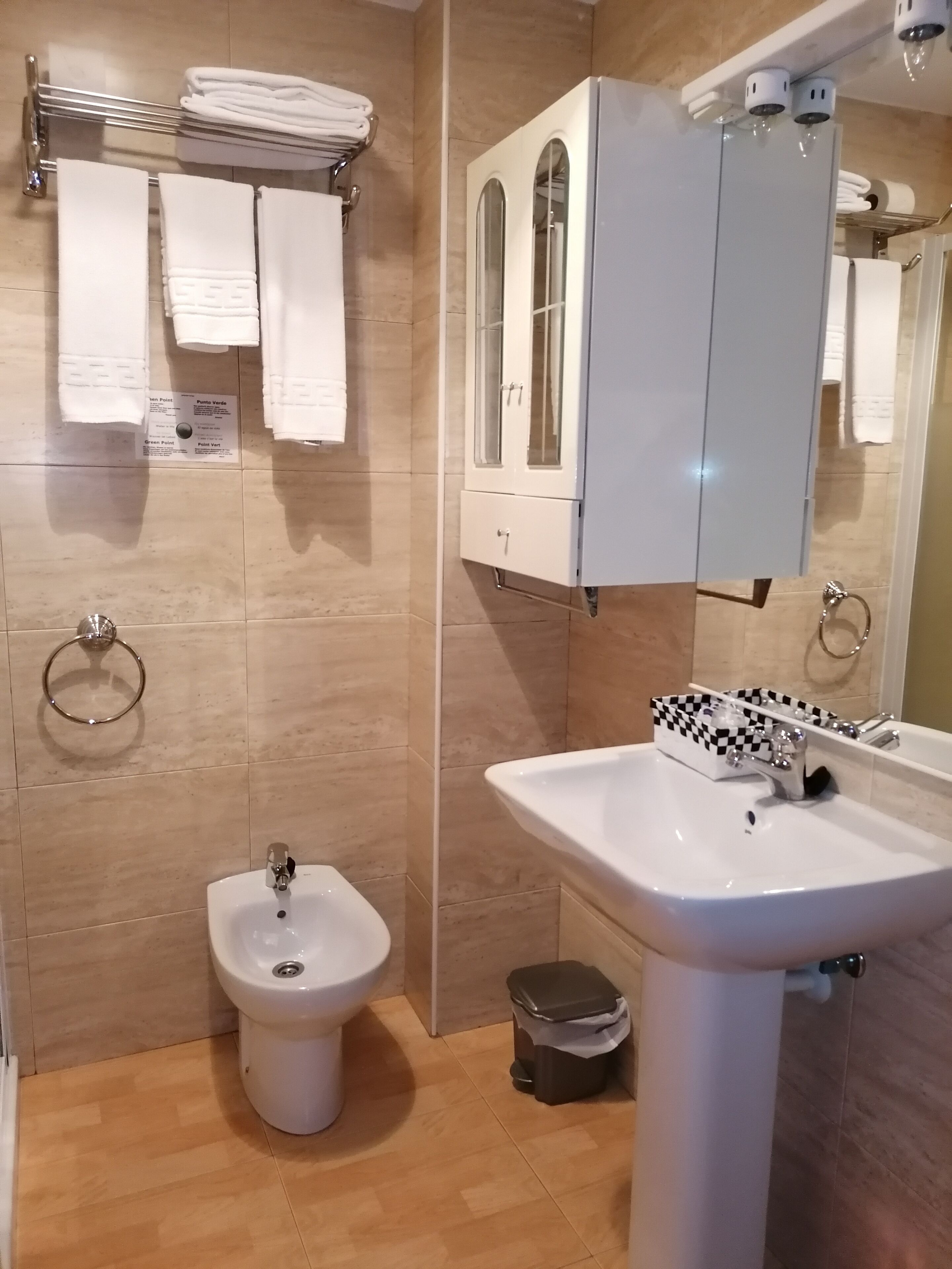 Photo - Hostal Adelia