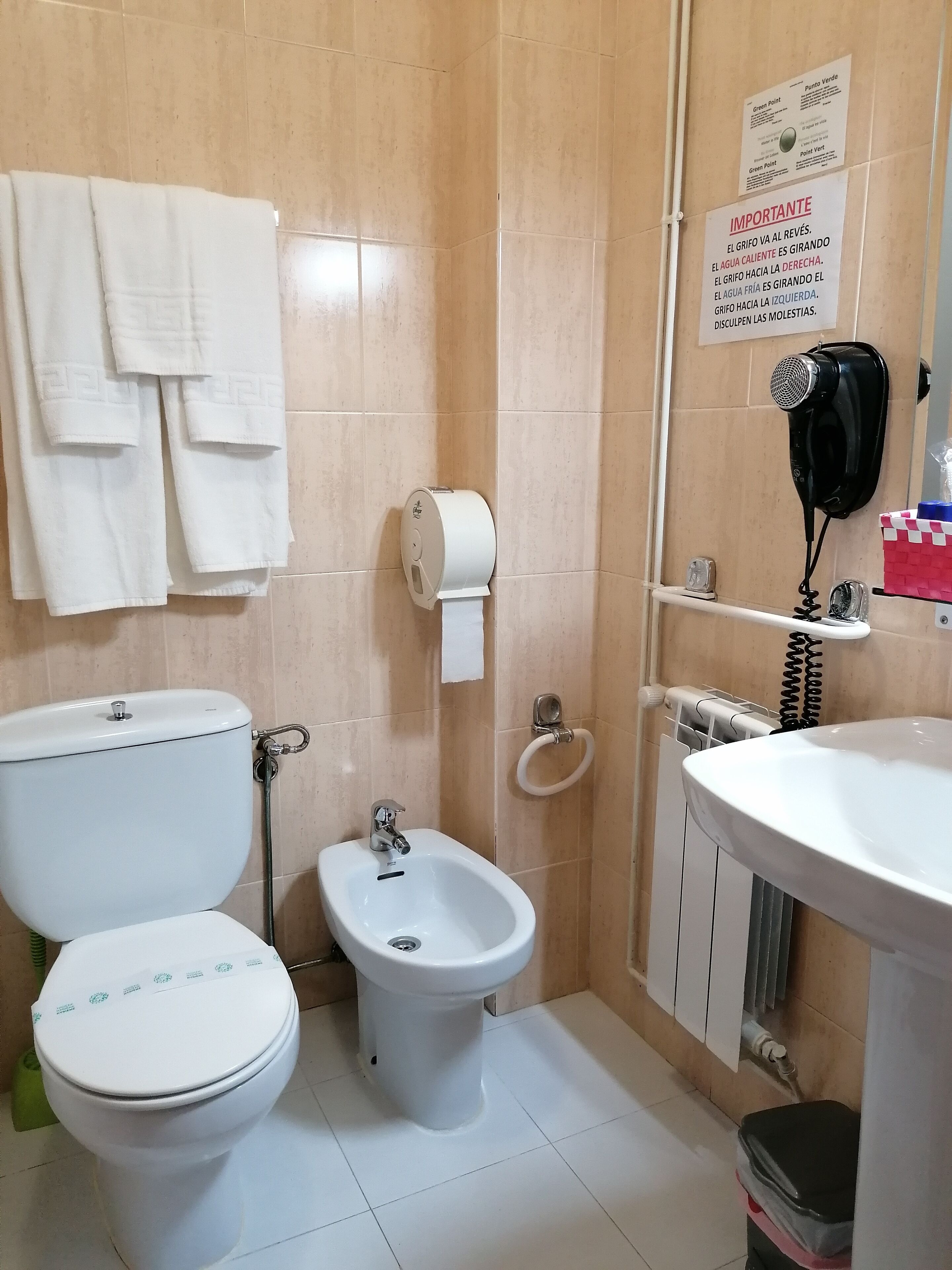 Photo - Hostal Adelia