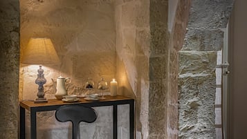 Exclusive Studio Suite | 2 bedrooms, hypo-allergenic bedding, down duvets, Tempur-Pedic beds