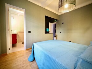 Apartment | 2 bedrooms, iron/ironing board, free cots/infant beds, free WiFi - Lussuosa Dimora San Lorenzo (Genoa)