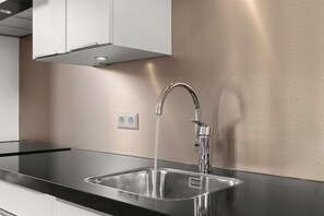 Kühlschrank, Mikrowelle, Geschirrspüler