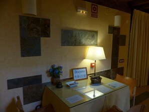 Reception - Hostería del Arco (Pedraza)