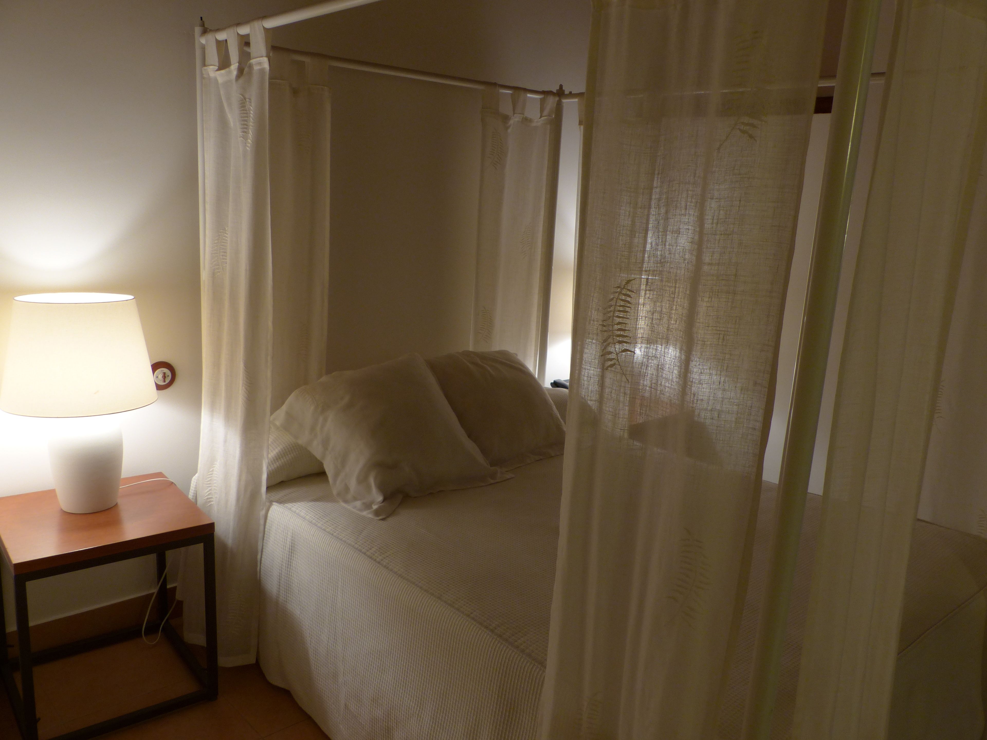 minibar, individually decorated, individually furnished, desk