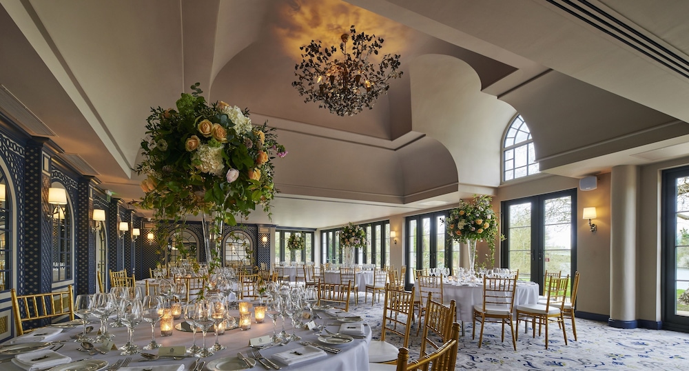 Monkey Island Estate by null