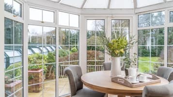 Brook House | Living area | 40-inch flat-screen TV with digital channels, TV, MP3 dock