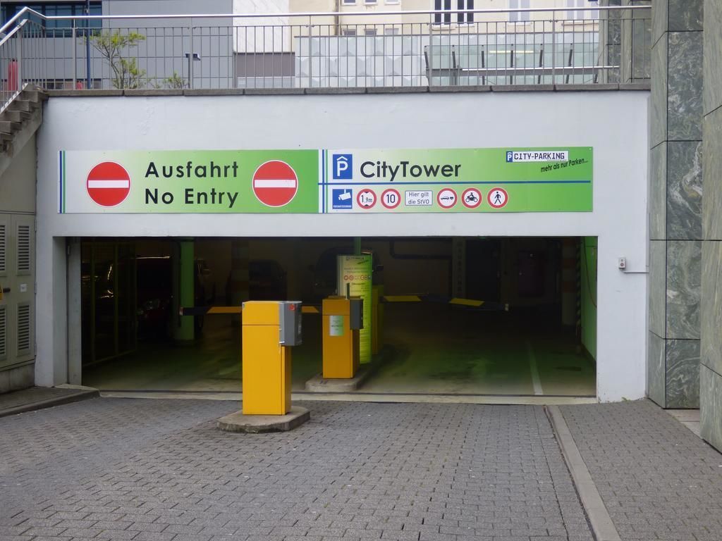 extended parking (surcharge), electric car charging point