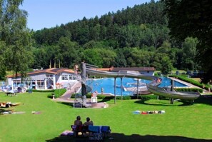 Pool - Type Winnetou - Two Bedroom Resort, Sleeps 6 (Ronshausen)